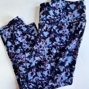 LIVI Active Lane Bryant Soft Capri Leggings Women’s Size 14/16. Purple/Blue